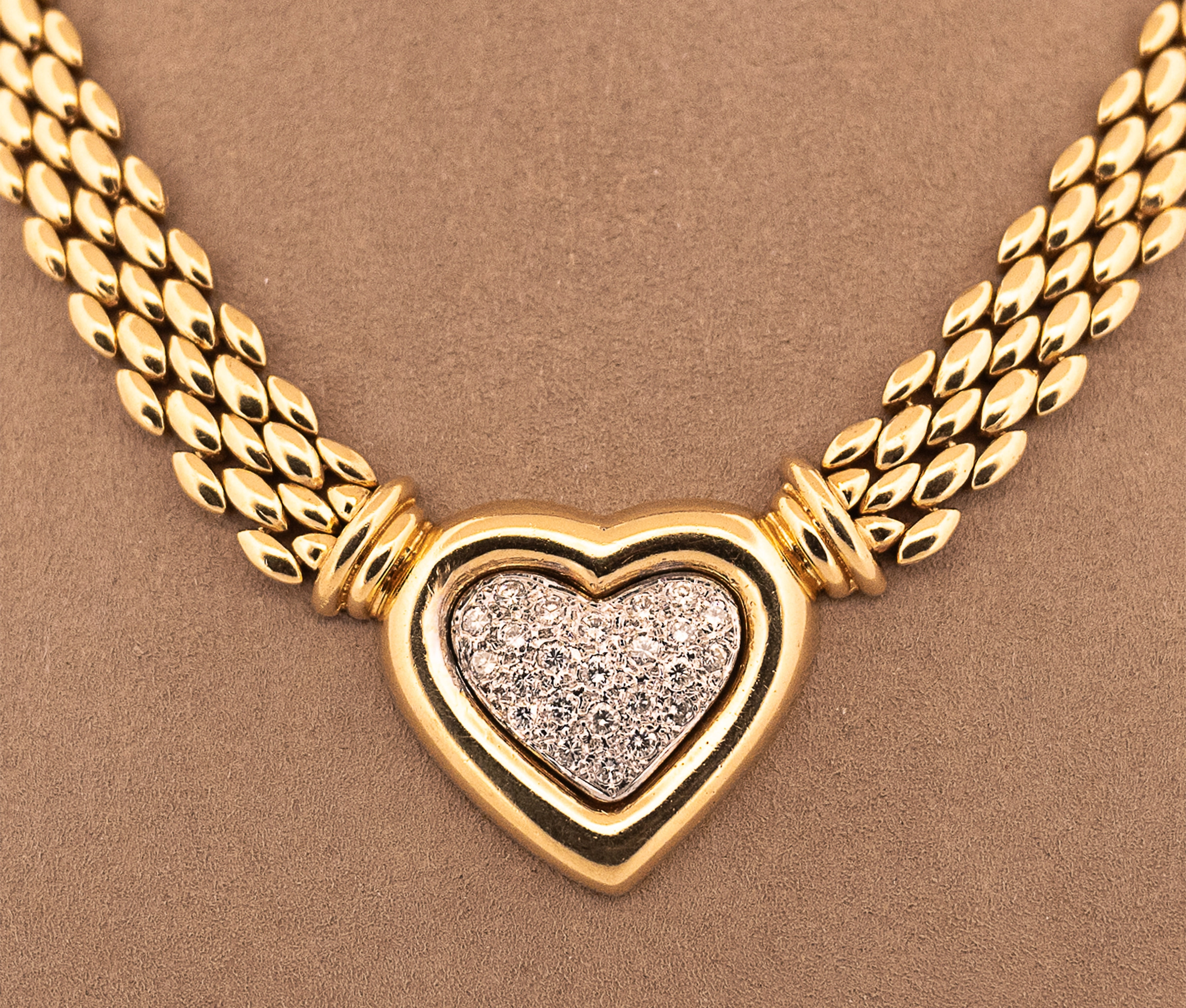 14k Yellow Gold 0.94 Ct Pave Diamond Heart Necklace With Panther Link Chain - Image 2
