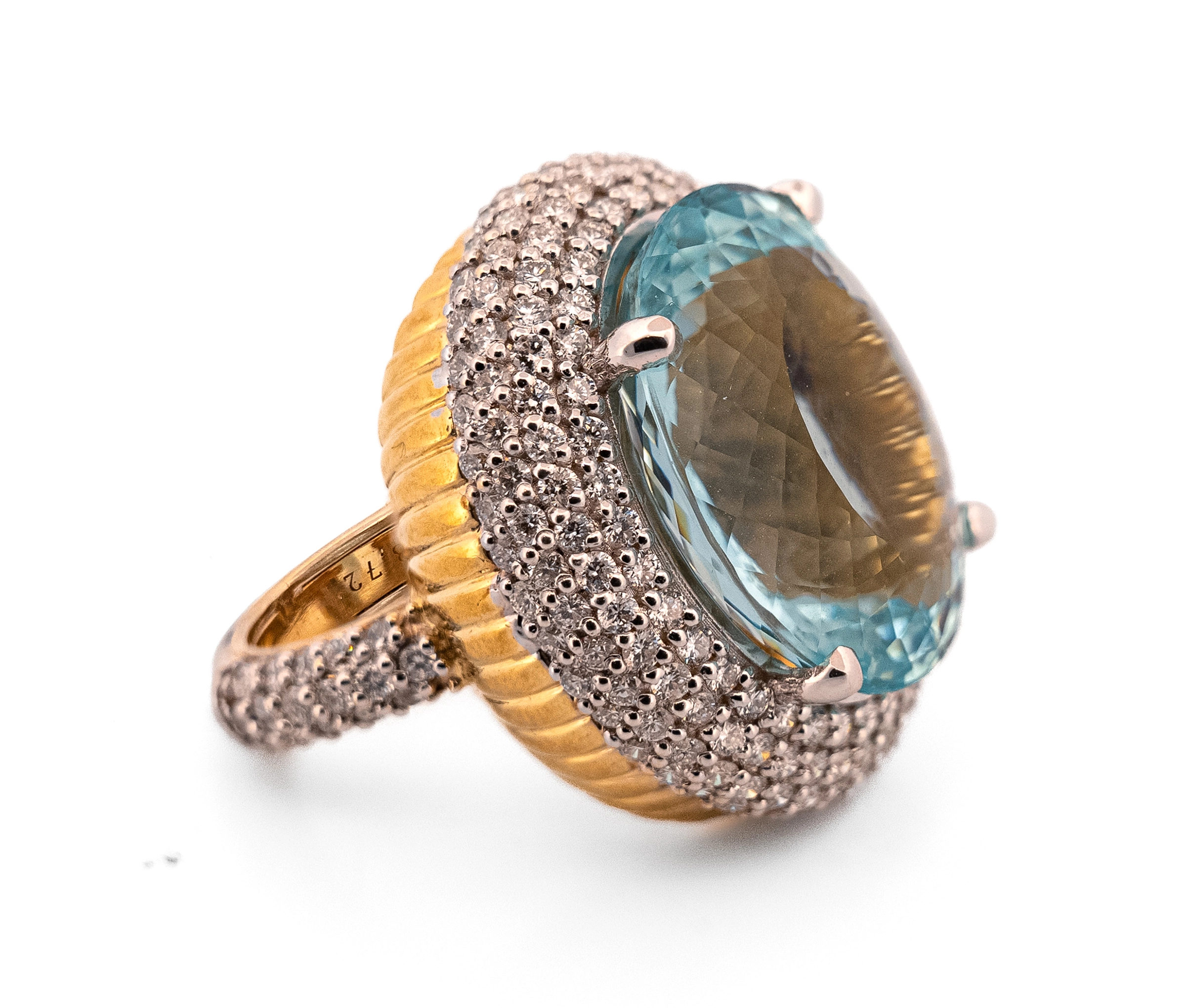 Gemstone 18K 25.32ct CTW Oval Aquamarines - Image 2