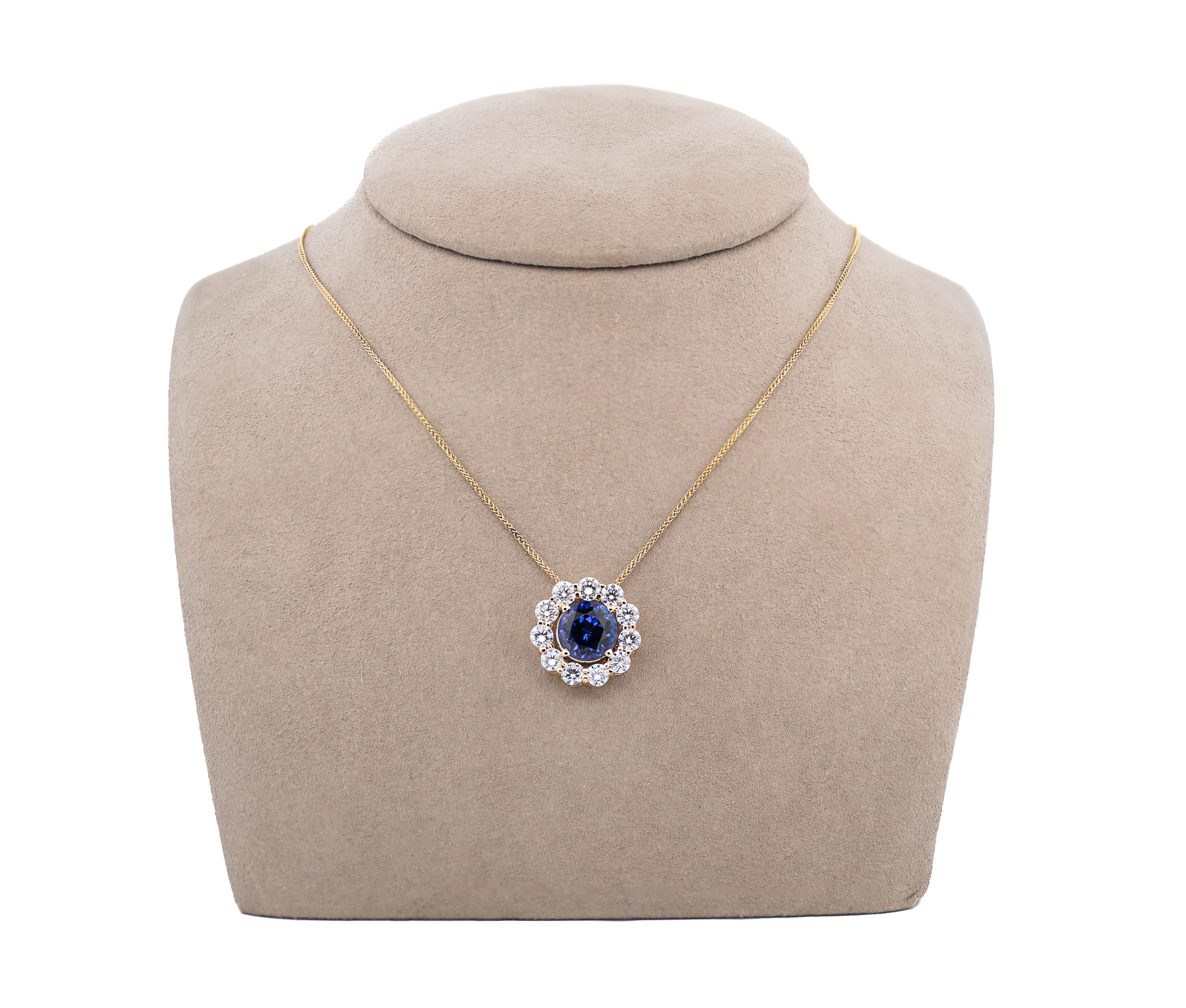 14K Yellow Gold Tanzanite and 2.20Ct Diamond Necklace - Image 2