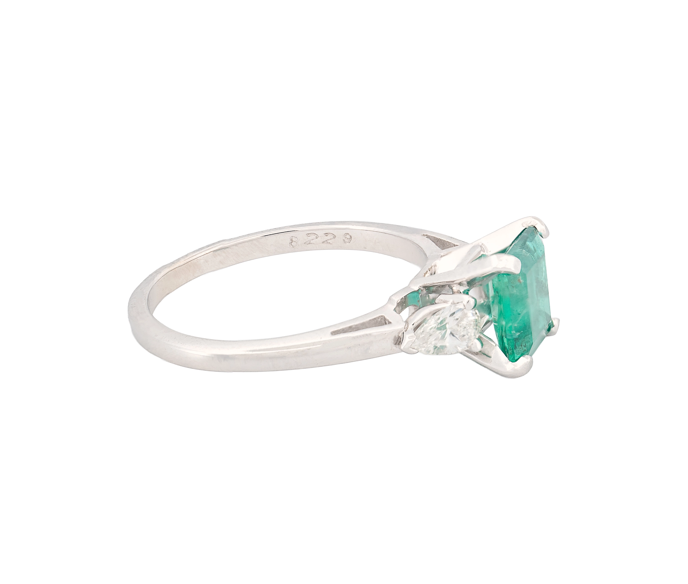 14K White Gold Diamond & Lab-Grown Emerald Ring - Image 3